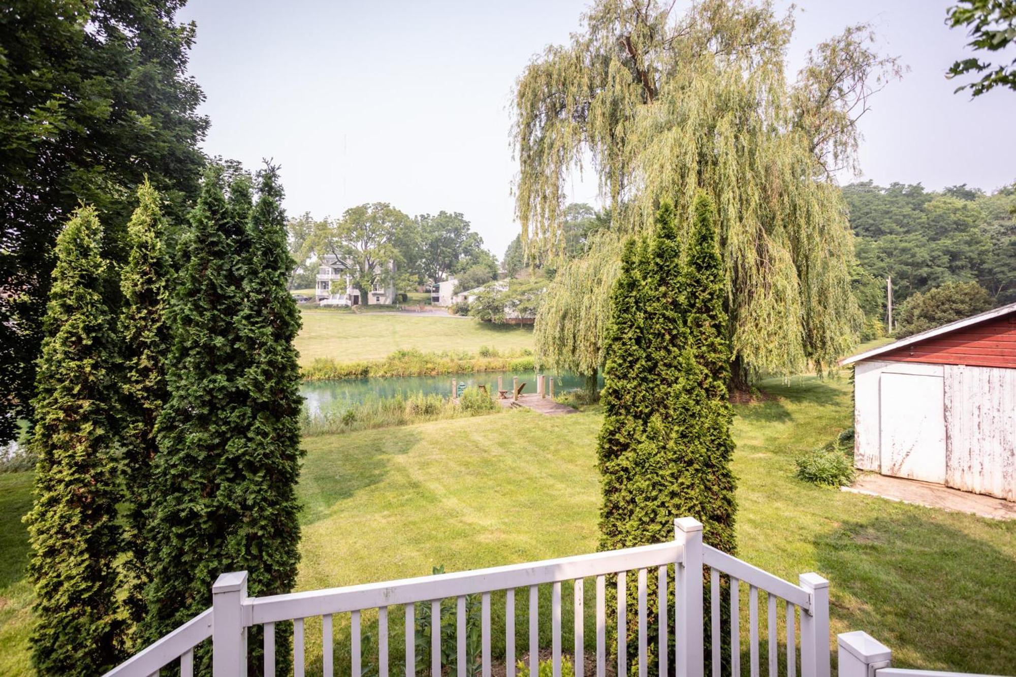 By The Side Of The Road Inn & Cottages Harrisonburg Εξωτερικό φωτογραφία